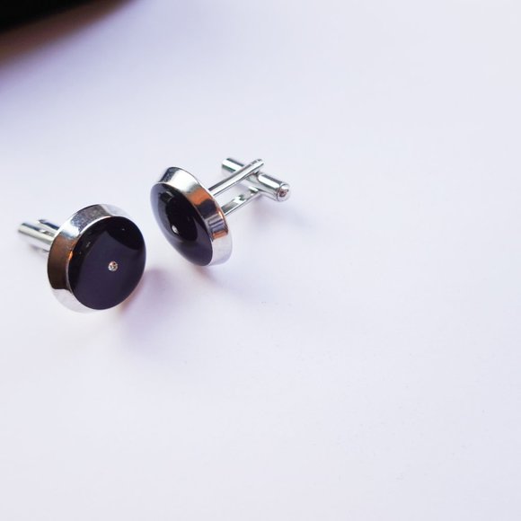 Simple Black Cufflinks - Picture 2 of 2